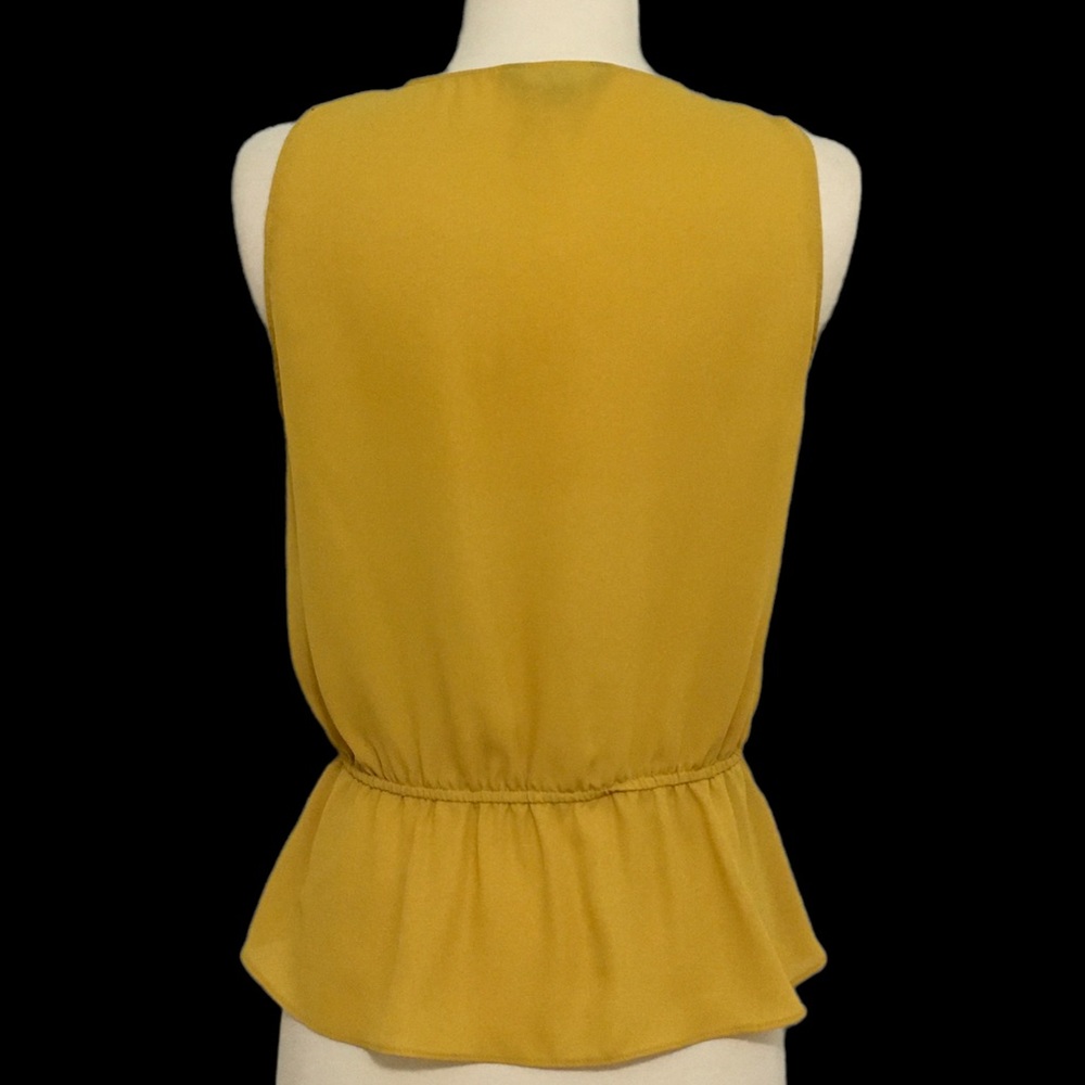 Banana Republic Ruffle Tank - Picture 2 of 5